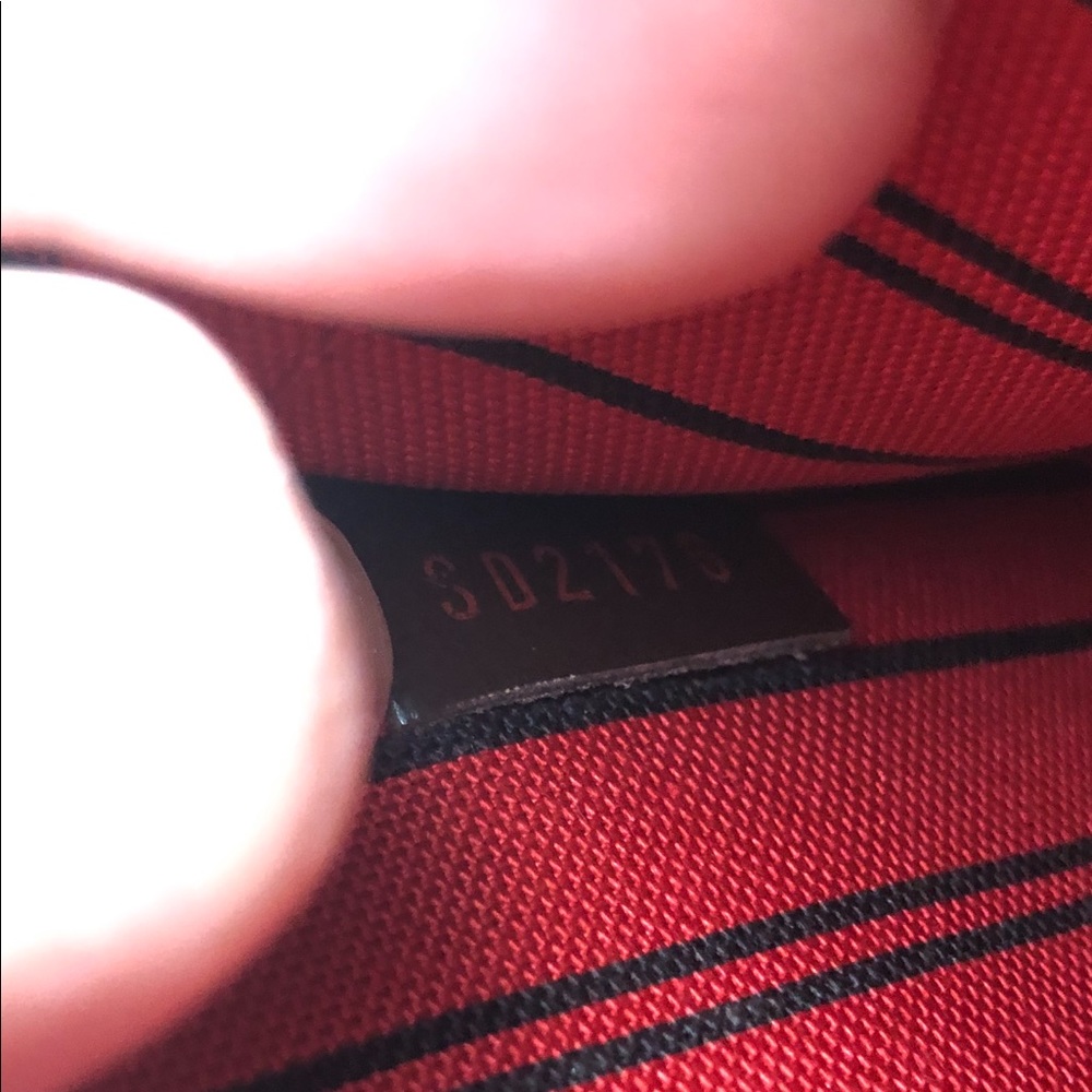 SOLD💚AUTHENTIC NEVERFULL GM DAMIER EBENE POUCH - Picture 7 of 8